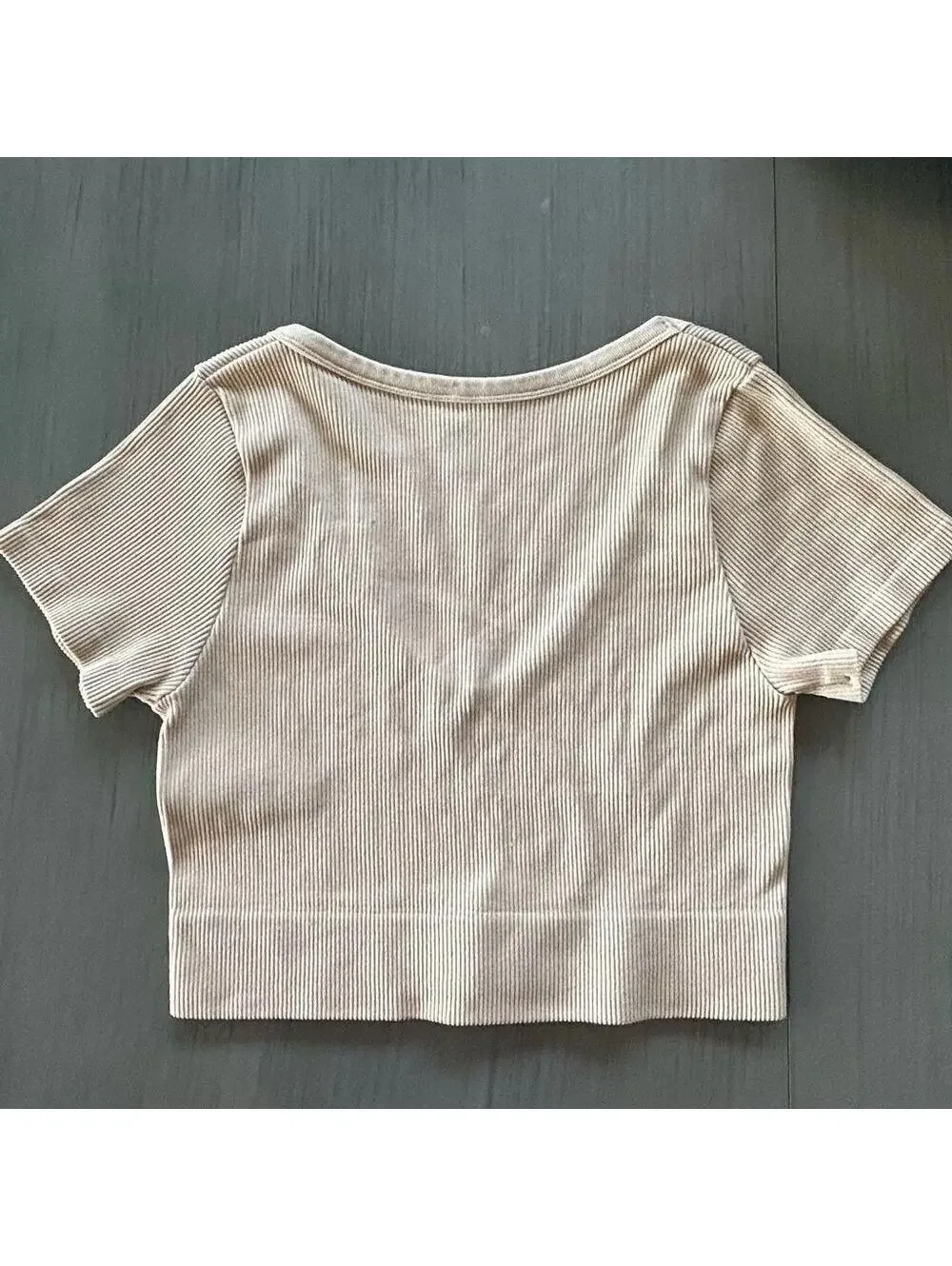 Ambiance Apparel Cream Ribbed Crop Top M/L V-Neck Baby Tee Twee Coquette